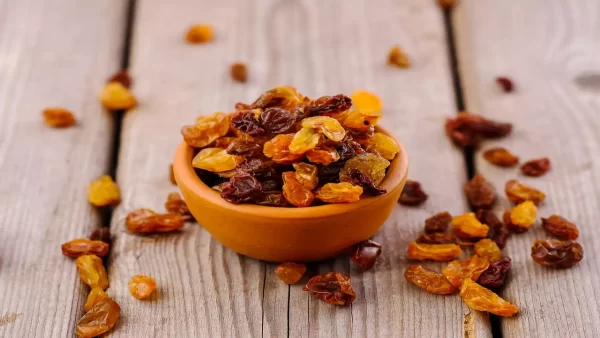 Unbelievable Benefits Of Adding Raisins Everyday