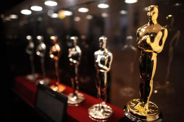 Artists Who Won Oscar Award More Than Once